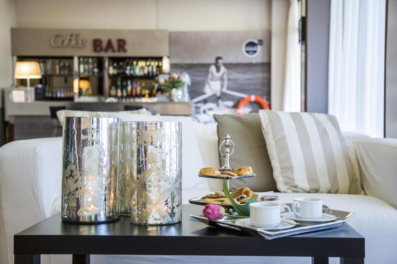 Hotel Carignano Riccione Esterno foto